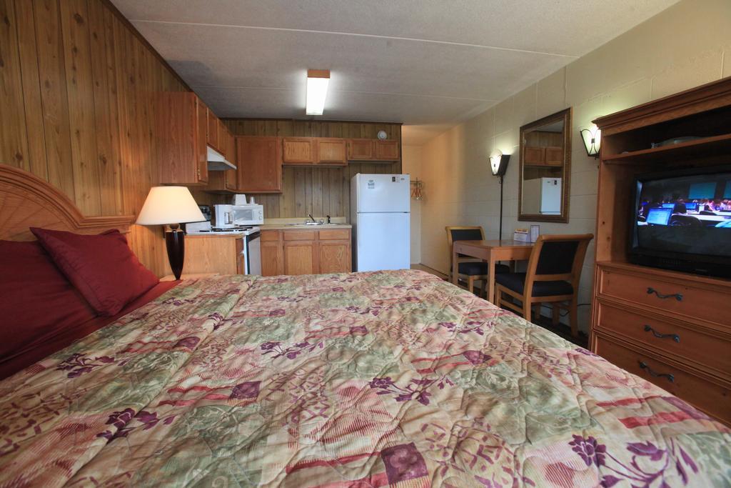 Regency Inn Pigeon Forge Extérieur photo